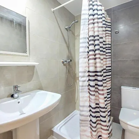 Awesome In Vinaroz With Wifi Appartement *